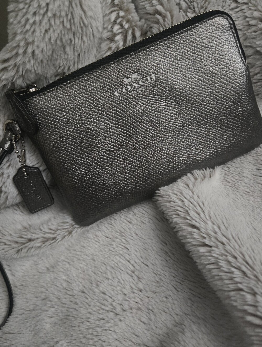 Coach Slim Leather Wristlet Wallet - Silver/Grey